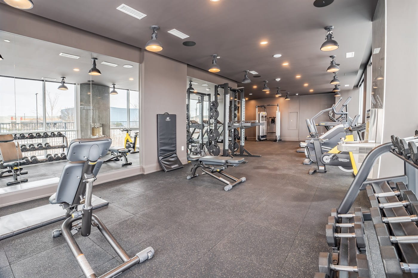 Commercial business property maintained by Perfect Finish